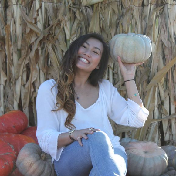 Meet your Posher, Melissa - Picture 1 of 1